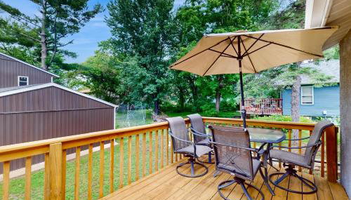 Steps to Dtwn and St Croix River! Stucco House - Foto 2