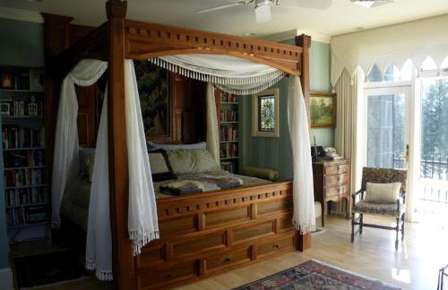 Spectacular Gothic-Style Castle with Private Pool and Hot Tub near Rindge, New Hampshire - Foto 8