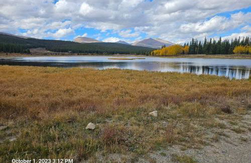 Moose Mtn Lodge/Luxury Cabin/Hot Tub/Fireplace - Foto 20