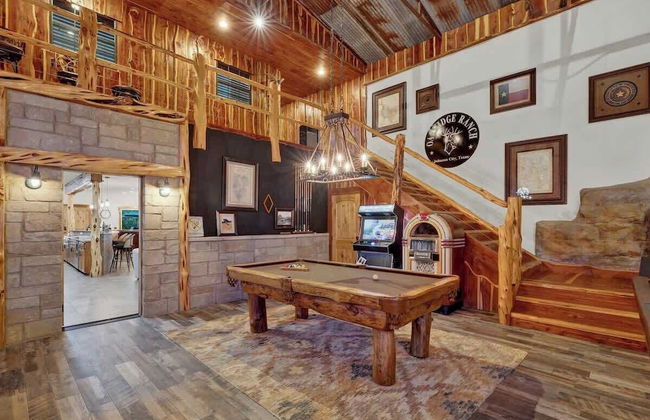 Oakridge Ranch: Pool + Hot-tub, Pickleball Court, Whiskey & Wine Room - Foto 47