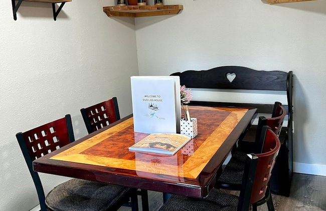 Log cabin in heart of Anchorage - Foto 43