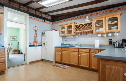 Gem Palace with Hot Tub Sauna - Photo 7