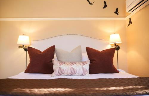 RedTail Inn - 3 Suites Sleeps up to 12 - Foto 45