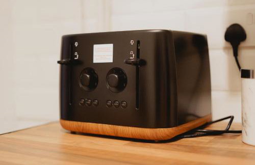 Modern 2-Bed House Free Parking Contractors & Families Friendly Rotherham - Foto 31