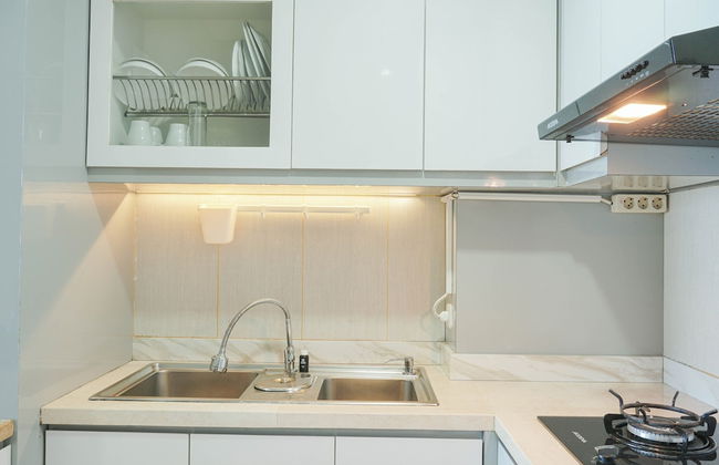 Fully Furnished with Comfortable Design 2BR Harco Mangga Besar Apartment - Photo 16