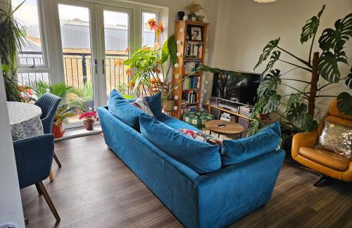 Stylish 1BD Flat with Parking Hackbridge - Foto 10