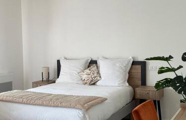 Les Belles Lettres - centre ville face à la Gare - 20 mn de Paris St Lazare - Foto 40