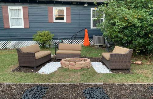 Plenty Parking for Boat ,RV, Trailers w Cars Cozy 2 BDRM COTTAGE - Foto 13