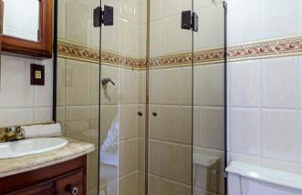 Excelente apartamento no melhor point de Itaúna a 100 m da praia - Foto 36