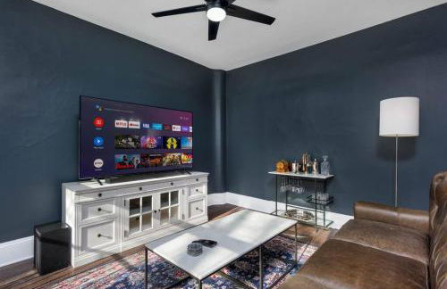 Flats on Front - Riverfront Gem Fast Wi-Fi 3F - Foto 18