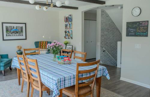 Northside FAMLYNEST Lincoln Sq 4BR 2BA 2P Rare find - Photo 36