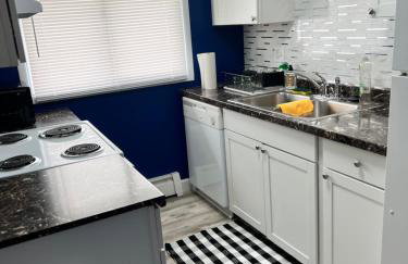 Beautiful downtown Anchorage 4 - Photo 13