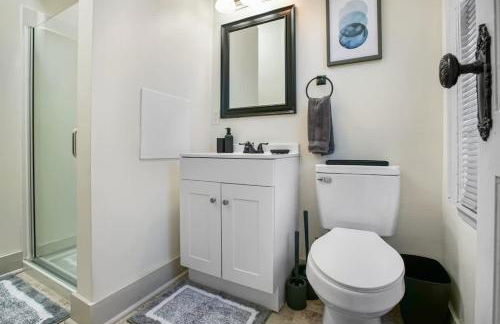 Victorian Cozy Retreat Steps to Cleveland Clinic - Foto 14