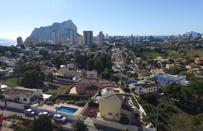 Sunny 3BR Villa w/ Endless Views & Heated Pool - Walk to Beach & Dining - Foto 32