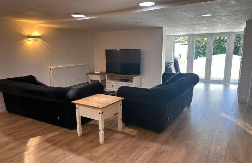 Beautiful Thatched Cottage with Outdoor Pool, Secure Garden, Dog & Family Friendly! Chichester Holiday Properties - Foto 40