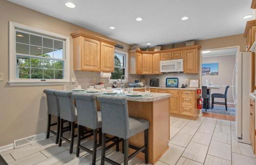 Family Escape with Yard, Fire Pit and EV Charger - Foto 23