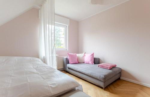 Idyllisches, neu renoviertes Haus mit Steg am See - Photo 10