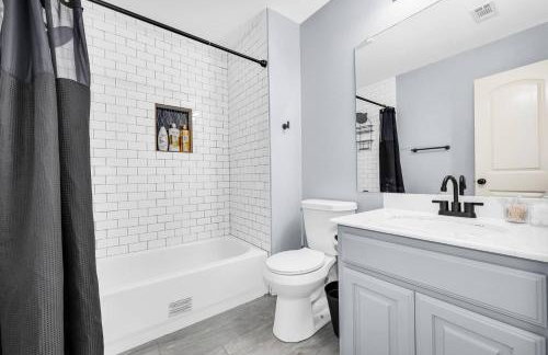 Highland Cottage - Central, Huge Yard HOT TUB - Foto 32