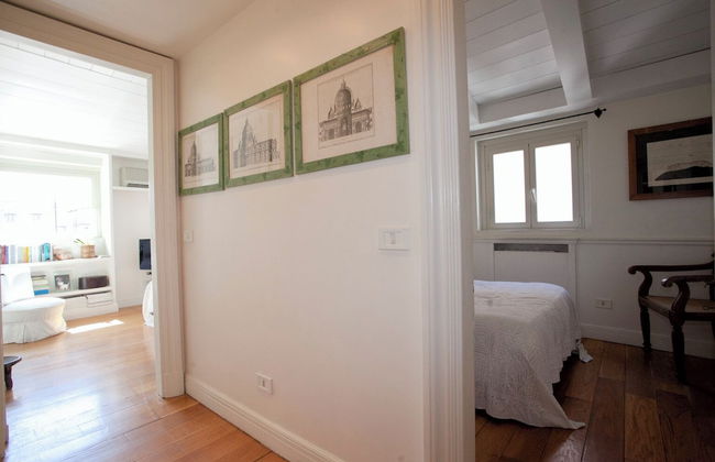 Campo De' Fiori Apartments - Photo 45