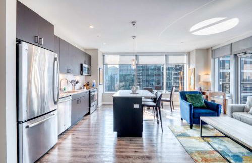 Luxury Apt with Balcony In Seaport - Foto 9