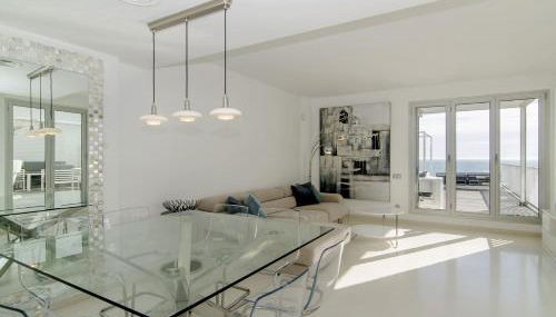 Duplex vistas mar con piscina - Photo 4