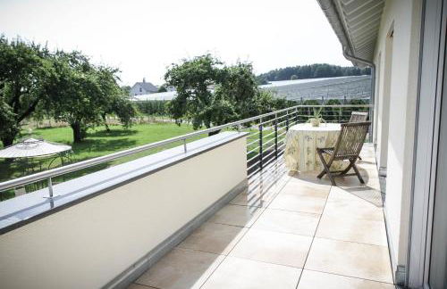 Wunderschöne, helle 3-Zi-Whg mit großem Balkon - Foto 1