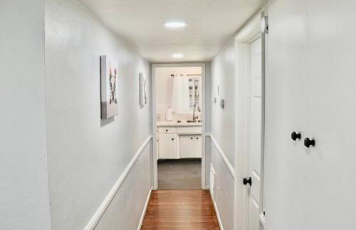 Modern La Cresta - Photo 23