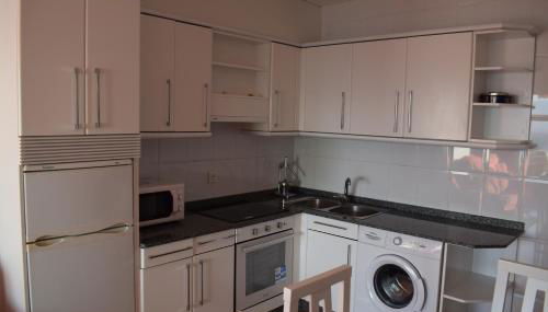 Apartamento a pie de playa en As Sinas. - Foto 5