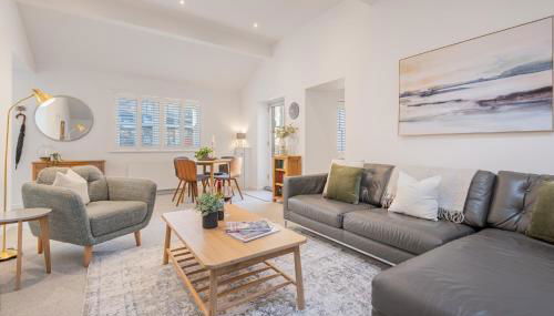 The Old Weigh House - Photo 2