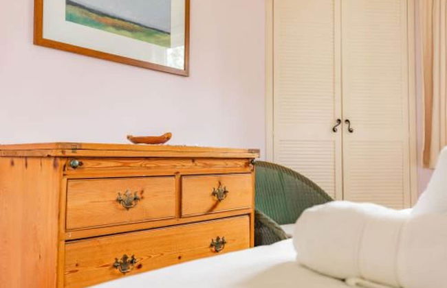 Host Stay Woodfalls Barn - Foto 35