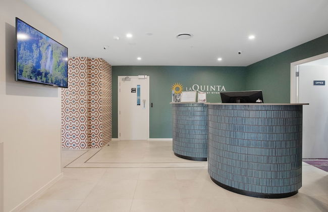 Augustus Harmony Apartment with Parking - Foto 1