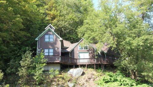 Tubing, Hiking and Jay Peak fun at the Cliff House - Foto 2