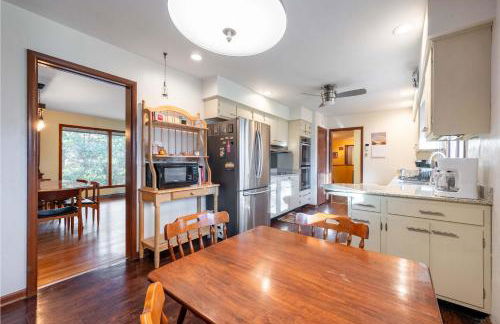 Spacious 4BR Home with BBQ Yard Near Golf Course - Foto 14