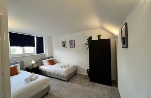 Curzon House Two - Great for Contractors or Family Holidays - Foto 30