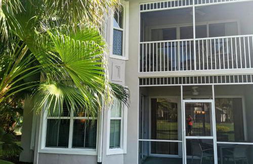 GreenLinks Luxury Villa at Lely Resort Golf - 3 Bedrooms - Photo 21