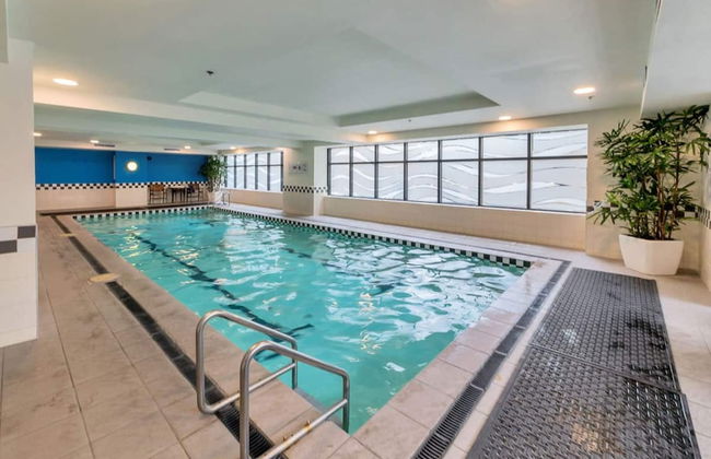 Chic CBD Studio-Aircon-Wifi -Heated Pool - Foto 12