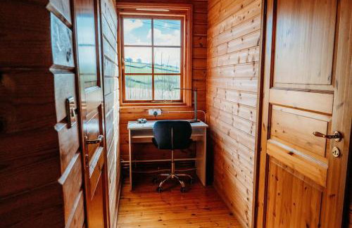 Finlodge- Pet-Friendly Scandinavian Cabin - Photo 8