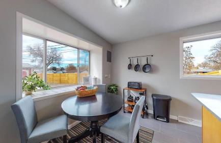 Charming Three Bedroom Home in Littleton - Foto 11