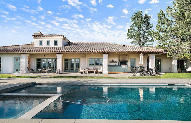 Wellsona Vineyard Retreat Pool Hot Tub Views Main Home Guest Home - Photo 34
