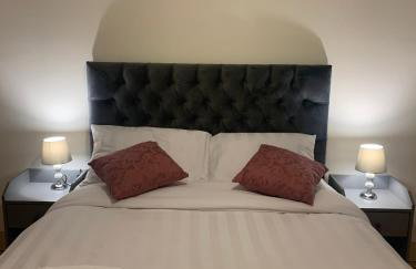 Spacious Modern 3-Bedroom Apartment with Balcony & Free Parking near City Centre - Foto 6