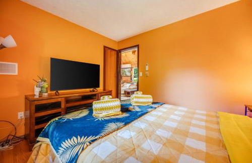 Stunning! Pocono Escape! HotTub Sauna Pool Ski Pet-Friendly Firepit Game Room Fireplace BBQ Lakes Tennis Fishing - Foto 41