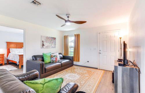 Idyllic Anthony Home Riding Arena with Mirror Wall! - Photo 5