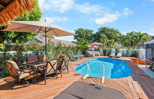 Plantation Pool Home with Hot Tub Sleeps 10 - Foto 49