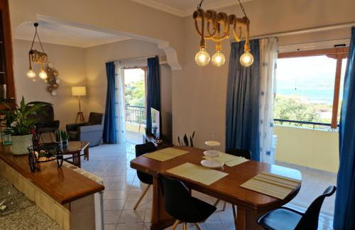 K for Karavomilos - Photo 22