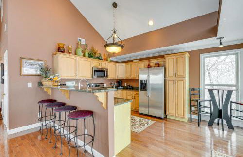 2 Mi to Ski Resort Beech Mtn Home with Fire Pit! - Foto 10