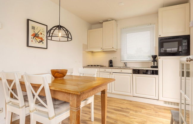 Canal-side Bungalow Stay - Foto 6