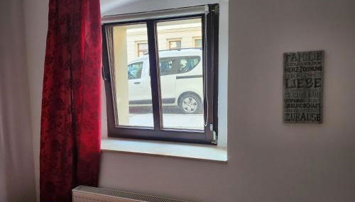 Halle, Bestes in Preis- Leistung- Lage, City, EG, 84 qm, SD, 1- 3 Doppelzimmer, extra für sie kostenlose TV Lounge extra Küche u Bad bis 6 Personen - Foto 5