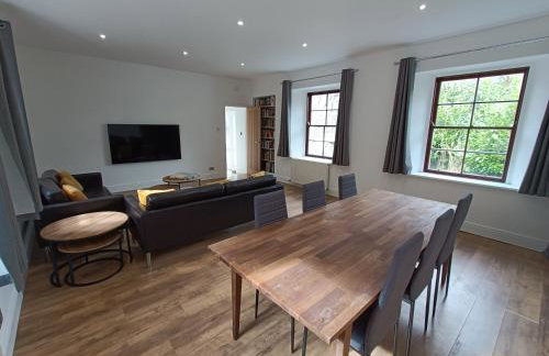 RnB - Rural n Beautiful - The Spacious Coach House - Photo 45