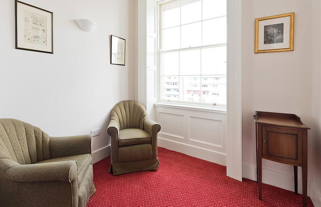 Henrietta Suites City Centre - Photo 59