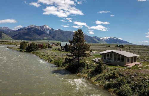 Quaint Vacation Rental with Madison River Views near Yellowstone in Southwest Montana - Foto 15